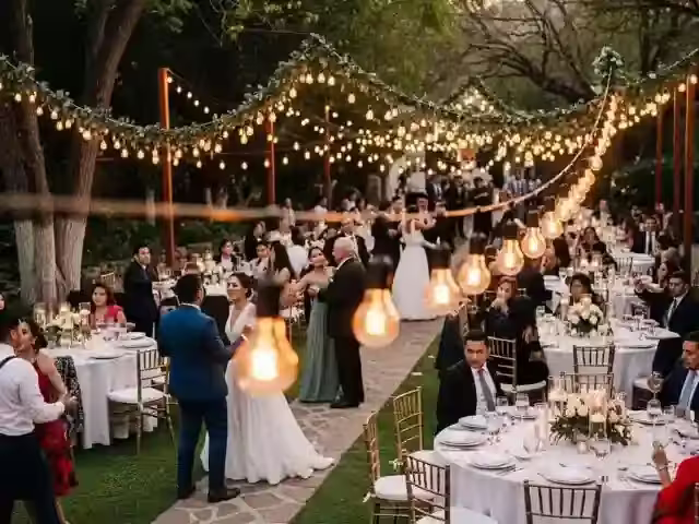 Transforma tus eventos con guirnaldas decorativas - Ejemplo 1