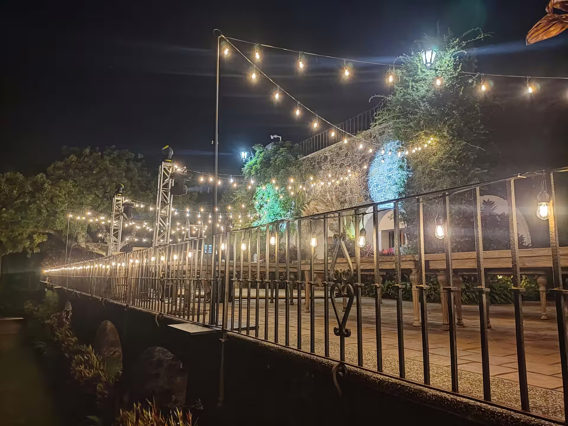 Guirnaldas de Luces para Eventos: Consejos de Expertos - REDEIL CDMX